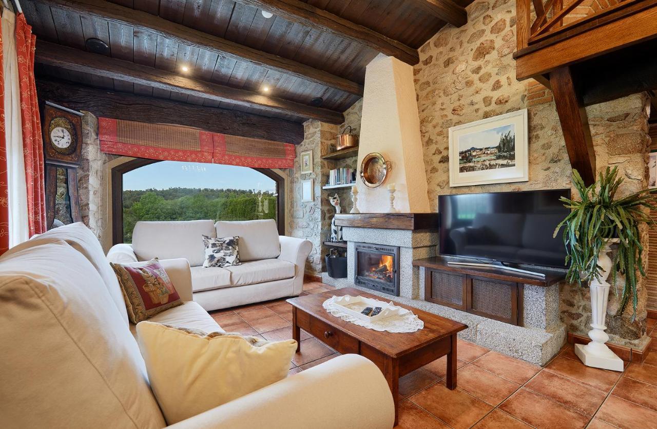 Cal Bisbe, Your Rural Holiday Home Capmany Exterior foto