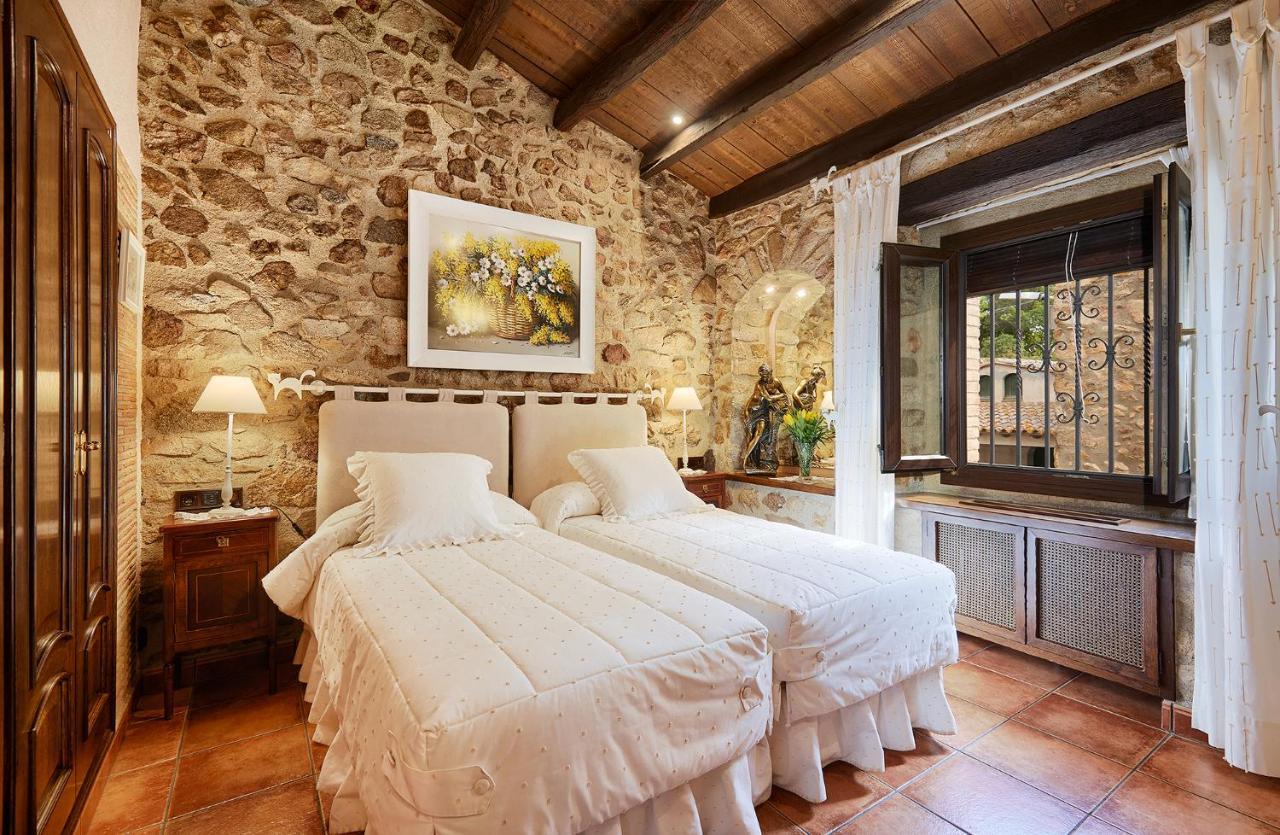 Cal Bisbe, Your Rural Holiday Home Capmany Exterior foto