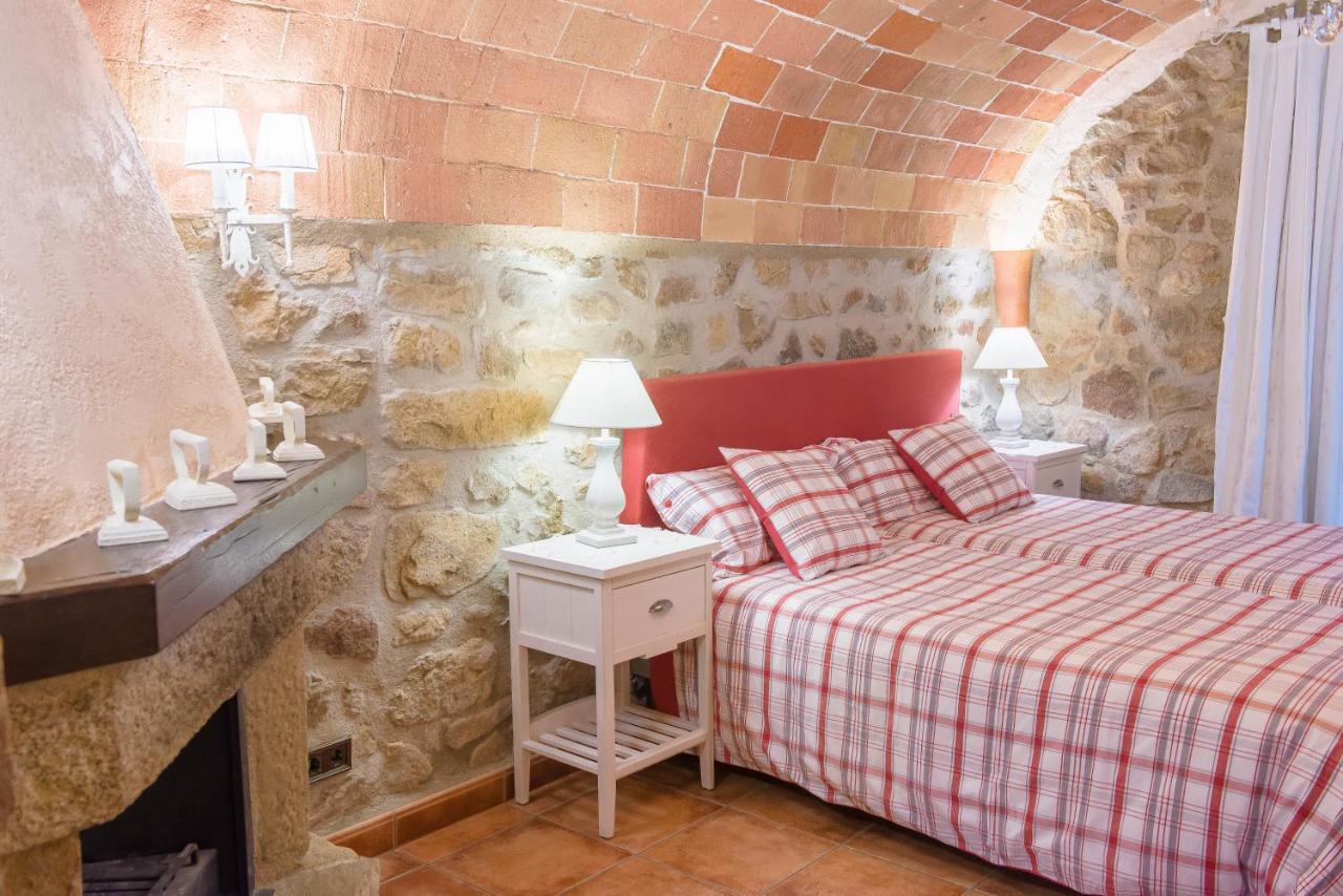 Cal Bisbe, Your Rural Holiday Home Capmany Exterior foto
